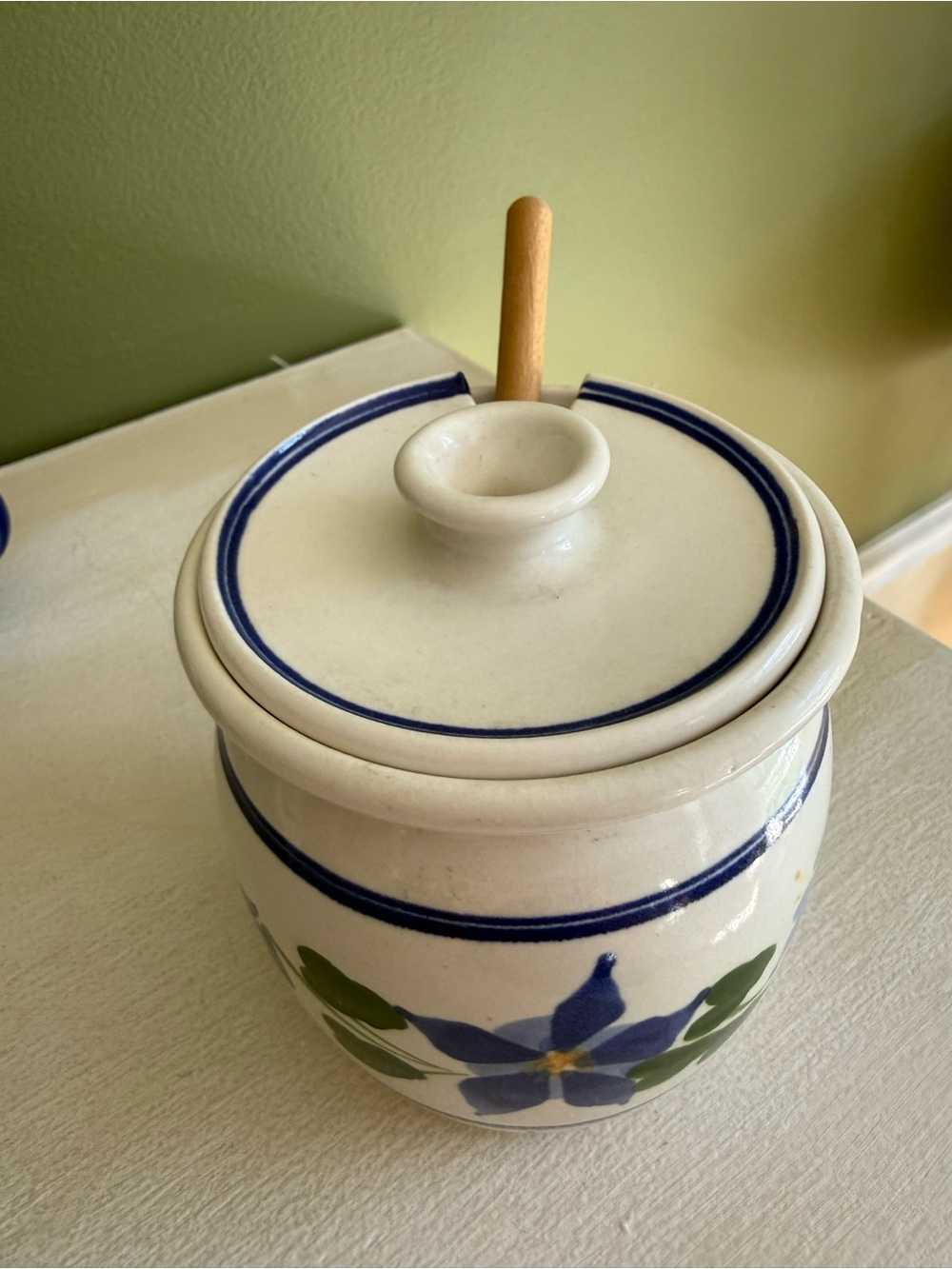 Blue Floral Ceramic Pottery Honey Pot with Lid - Picture 2 of 4